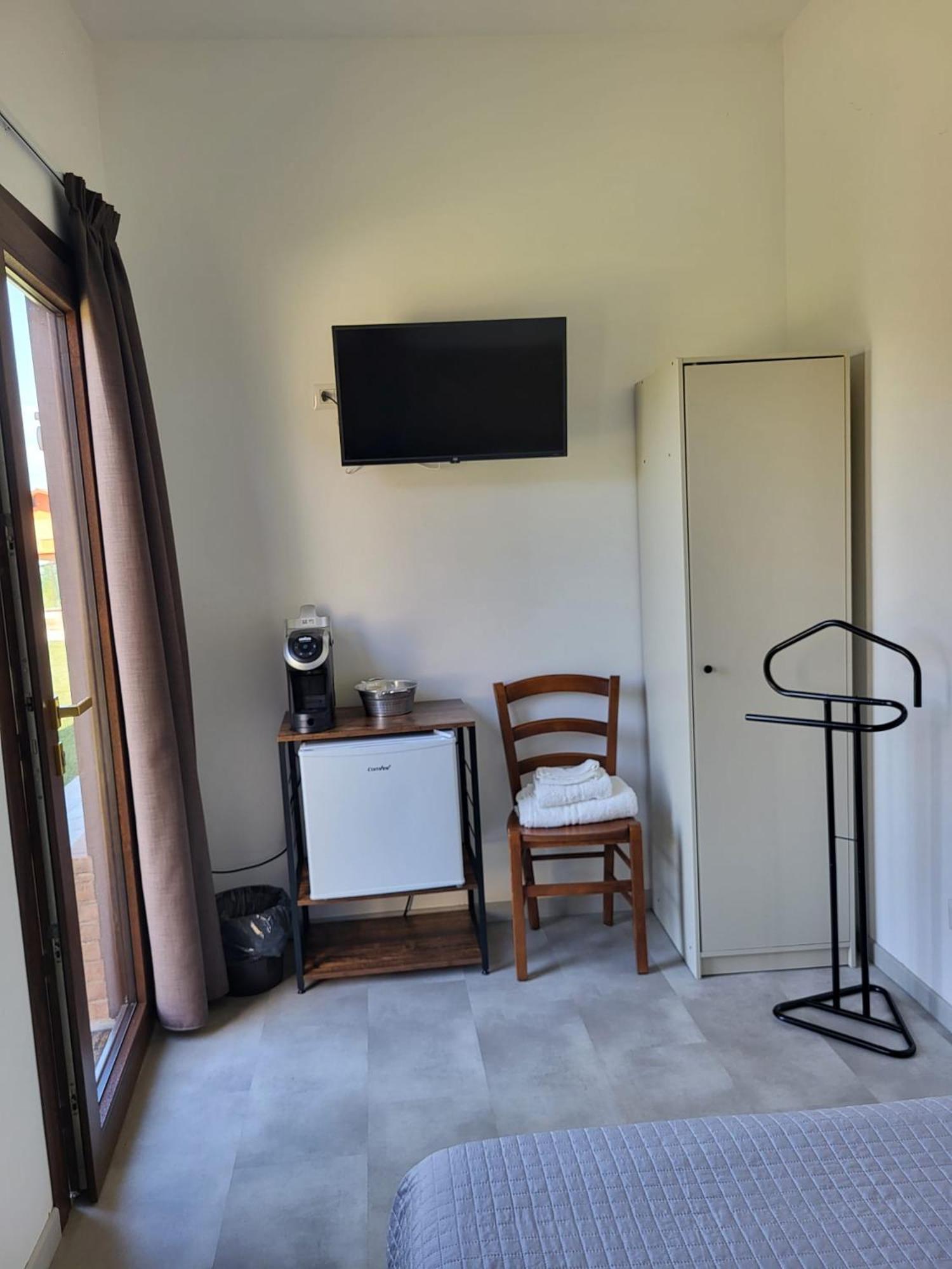 Casa Mala' Hotel Ceprano Buitenkant foto